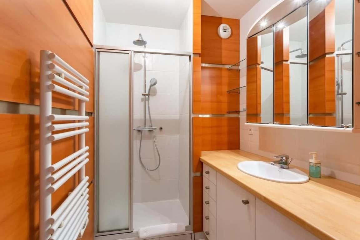 L'Opale - Joli Appartement Avec Jardin Et Garage Dinard Luaran gambar